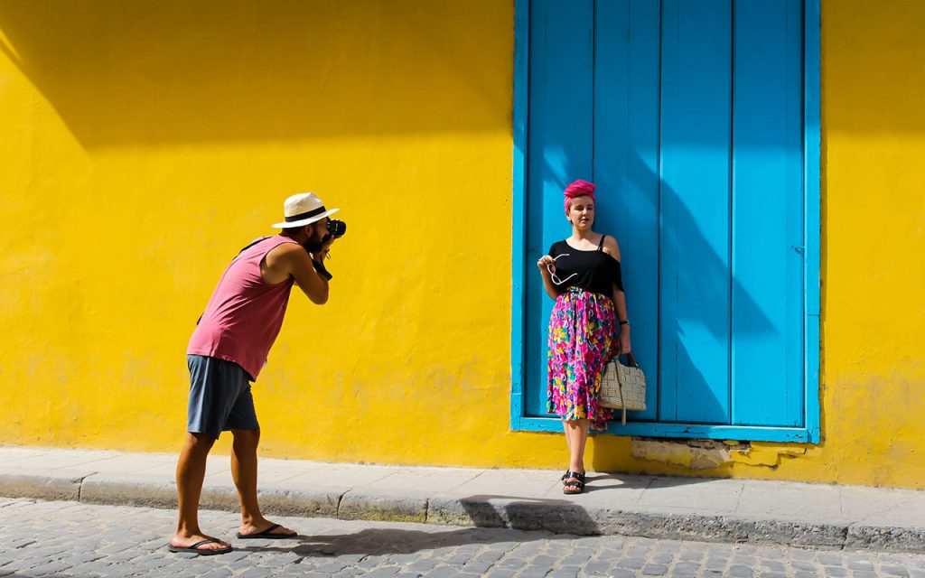 Fotografia! Separamos 5 dicas para você fazer fotos incríveis 5 Lugares comuns Creative Family Shutterstock.com 1024x640 - Fotografia! Separamos 5 dicas para você fazer fotos incríveis