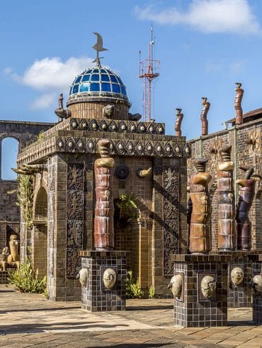 7 Oficina Francisco Brennand Marcio Jose Bastos Silva 370x490 - Oficina Brennand: conheça o lugar mágico criado por Francisco Brennand