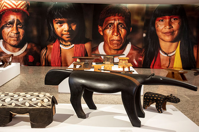 revistasim Xingu Arte 2 - Conheça a comunidade indígena do Xingu que usa a sua arte para fortalecer a aldeia