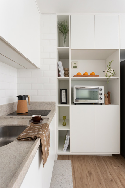 Projeto de studio de 40 m² vira moradia funcional e aconchegante em SP Reforma Studio Sao Paulo Rapahel wittmann 03 - Projeto de studio de 40 m² vira moradia funcional e aconchegante em SP