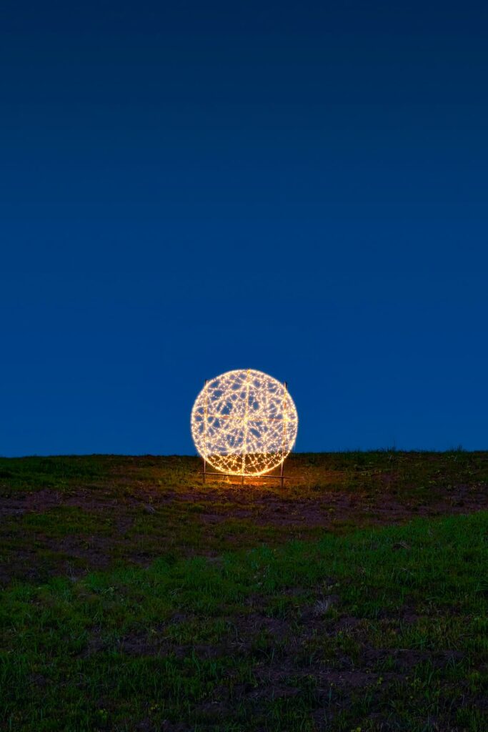 caio 1 1 683x1024 - Cintilante: A luz que vibra no olhar da fotografia contempor&acirc;nea